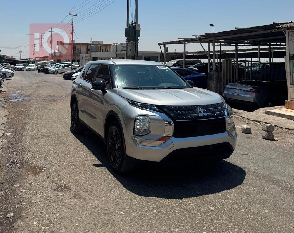 ميتسوبيشي اوتلاندر